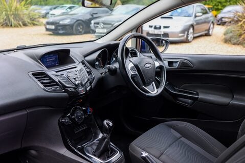Ford Fiesta 1.2 ZETEC MANUAL 6