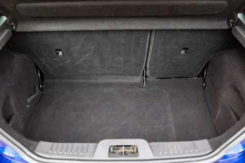 Ford Fiesta 1.2 ZETEC MANUAL 16