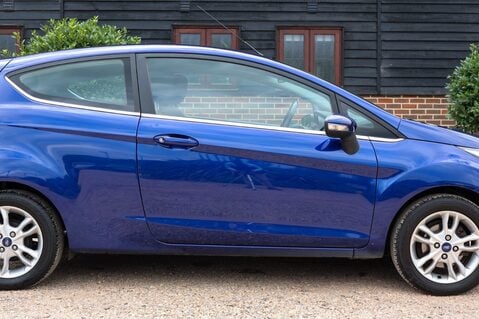 Ford Fiesta 1.2 ZETEC MANUAL 17