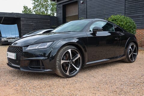 Audi TT S 2.0 TFSI QUATTRO BLACK EDITION 47