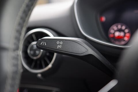 Audi TT S 2.0 TFSI QUATTRO BLACK EDITION 19