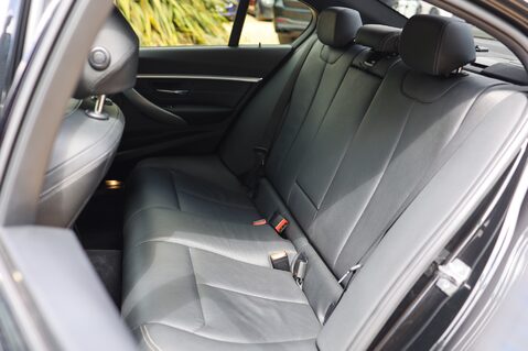 BMW 3 Series 335D XDRIVE 3.0 M SPORT SHADOW EDITION 18