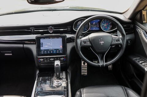 Maserati Quattroporte V6 3.0 ZF GRANSPORT 4