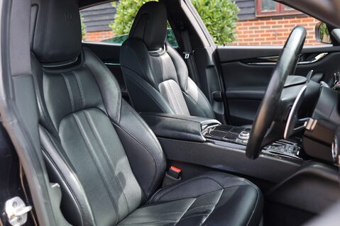 Maserati Quattroporte V6 3.0 ZF GRANSPORT 13