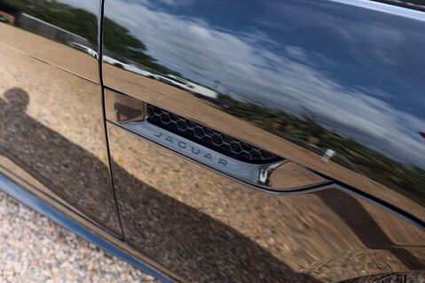 Jaguar F-Type 3.0 V6 R-DYNAMIC AUTO 48