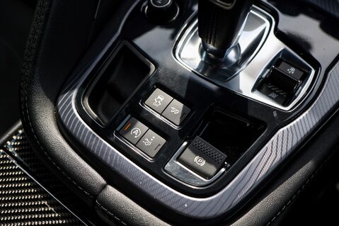 Jaguar F-Type 3.0 V6 R-DYNAMIC AUTO 29