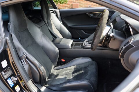 Jaguar F-Type 3.0 V6 R-DYNAMIC AUTO 3