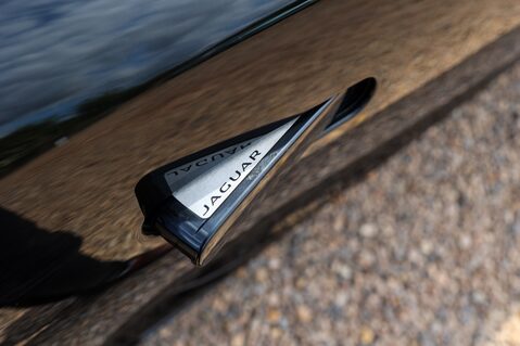 Jaguar F-Type 3.0 V6 R-DYNAMIC AUTO 50