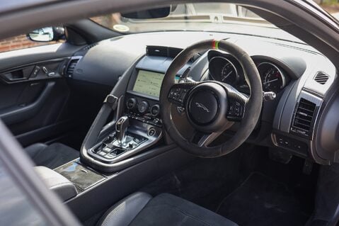 Jaguar F-Type 3.0 V6 R-DYNAMIC AUTO 5