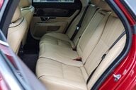 Jaguar XJ 3.0D V6 PORTFOLIO 32