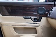 Jaguar XJ 3.0D V6 PORTFOLIO 33