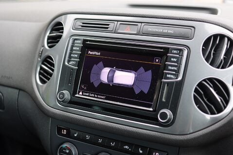 Volkswagen Tiguan R LINE EDITION 2.0 TDI BMT 4MOTION DSG 21