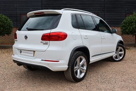 Volkswagen Tiguan R LINE EDITION 2.0 TDI BMT 4MOTION DSG 10