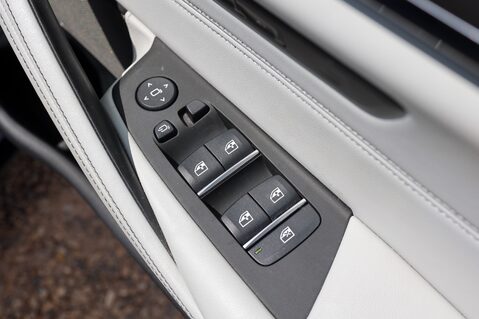 BMW M5 COMPETITION 4.4 V8 27