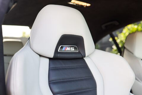 BMW M5 COMPETITION 4.4 V8 30