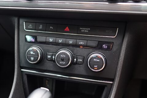 SEAT Leon 2.0 TDI FR TECHNOLOGY DSG 13