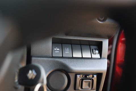 Suzuki Jimny 1.5 LCV ALLGRIP Manual 12