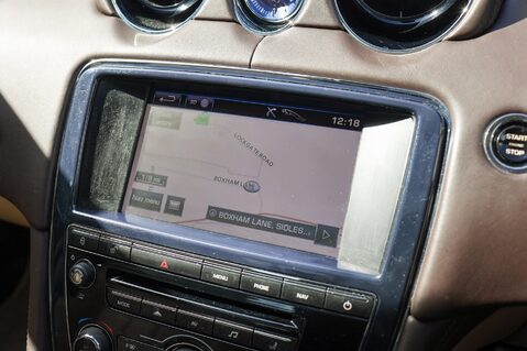 Jaguar XJ 3.0D V6 PREMIUM LUXURY SWB 18