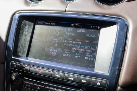 Jaguar XJ 3.0D V6 PREMIUM LUXURY SWB 19