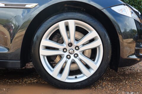Jaguar XJ 3.0D V6 PREMIUM LUXURY SWB 11