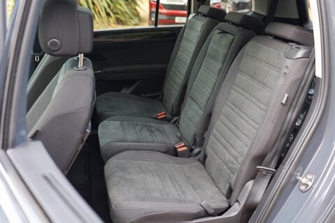 Volkswagen Touran SEL 1.5 TSI DSG 7 SEAT 38