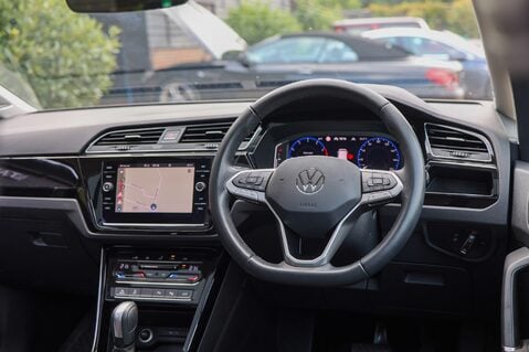 Volkswagen Touran SEL 1.5 TSI DSG 7 SEAT 17
