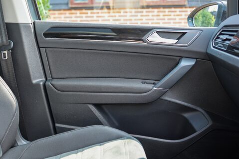 Volkswagen Touran SEL 1.5 TSI DSG 7 SEAT 34