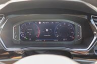 Volkswagen Touran SEL 1.5 TSI DSG 7 SEAT 29