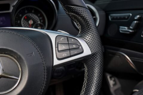 Mercedes-Benz SL Series SL500 AMG LINE PREMIUM 4.7 V8 25