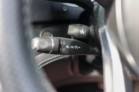 Mercedes-Benz SL Series SL500 AMG LINE PREMIUM 4.7 V8 26