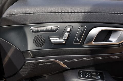 Mercedes-Benz SL Series SL500 AMG LINE PREMIUM 4.7 V8 22