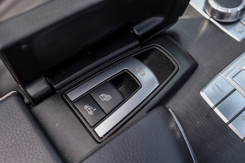 Mercedes-Benz SL Series SL500 AMG LINE PREMIUM 4.7 V8 42