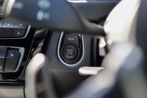 BMW 4 Series M4 CS 3.0 BiTURBO DCT 23