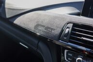BMW 4 Series M4 CS 3.0 BiTURBO DCT 38