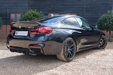 BMW 4 Series M4 CS 3.0 BiTURBO DCT 10
