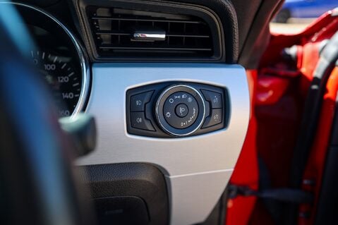 Ford Mustang GT 5.0 V8 MANUAL 31