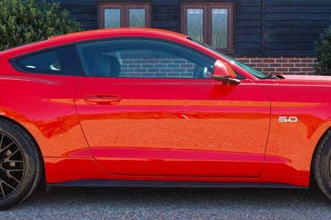 Ford Mustang GT 5.0 V8 MANUAL 10