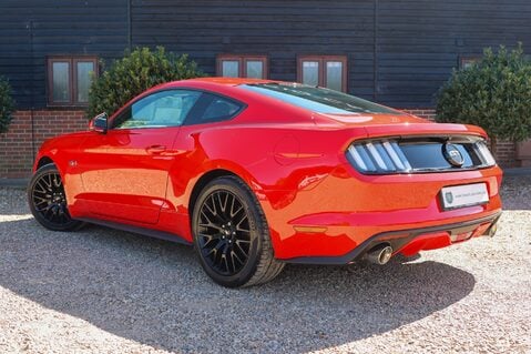 Ford Mustang GT 5.0 V8 MANUAL 2