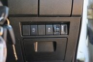 Isuzu D-Max 1.9 UTILITY DCB MANUAL 18