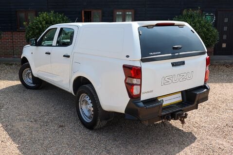 Isuzu D-Max 1.9 UTILITY DCB MANUAL 29