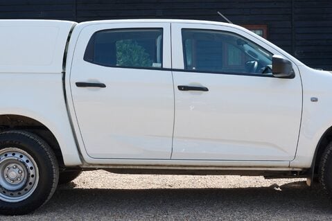 Isuzu D-Max 1.9 UTILITY DCB MANUAL 6