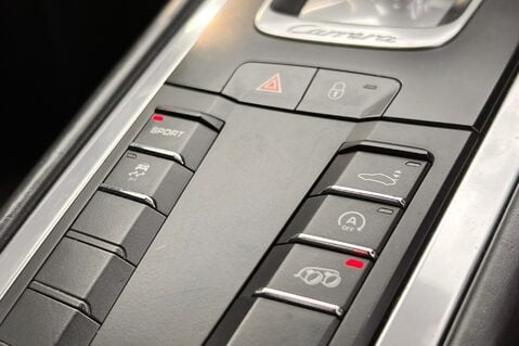 Porsche 911 CARRERA 3.4 PDK 26