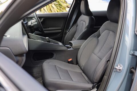Polestar 2 BASE 14
