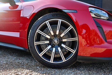 Porsche Taycan Performance EV 38