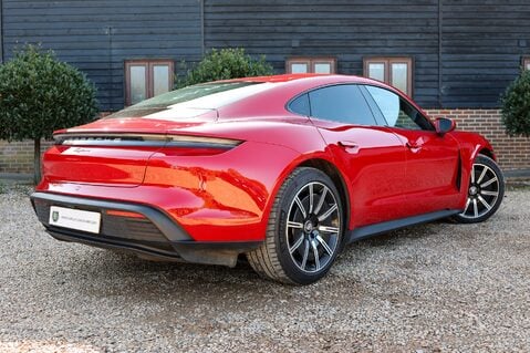 Porsche Taycan Performance EV 8