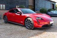 Porsche Taycan Performance EV 39