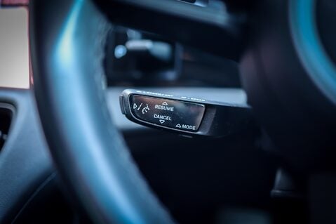 Porsche Taycan Performance EV 27
