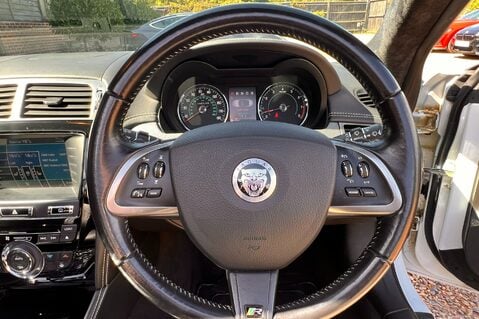 Jaguar XKR 5.0 V8 CABRIOLET AUTO 15