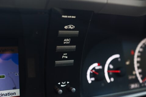 Mercedes-Benz S Class S63L AMG 5.5 V8 BITURBO 40
