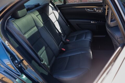 Mercedes-Benz S Class S63L AMG 5.5 V8 BITURBO 22